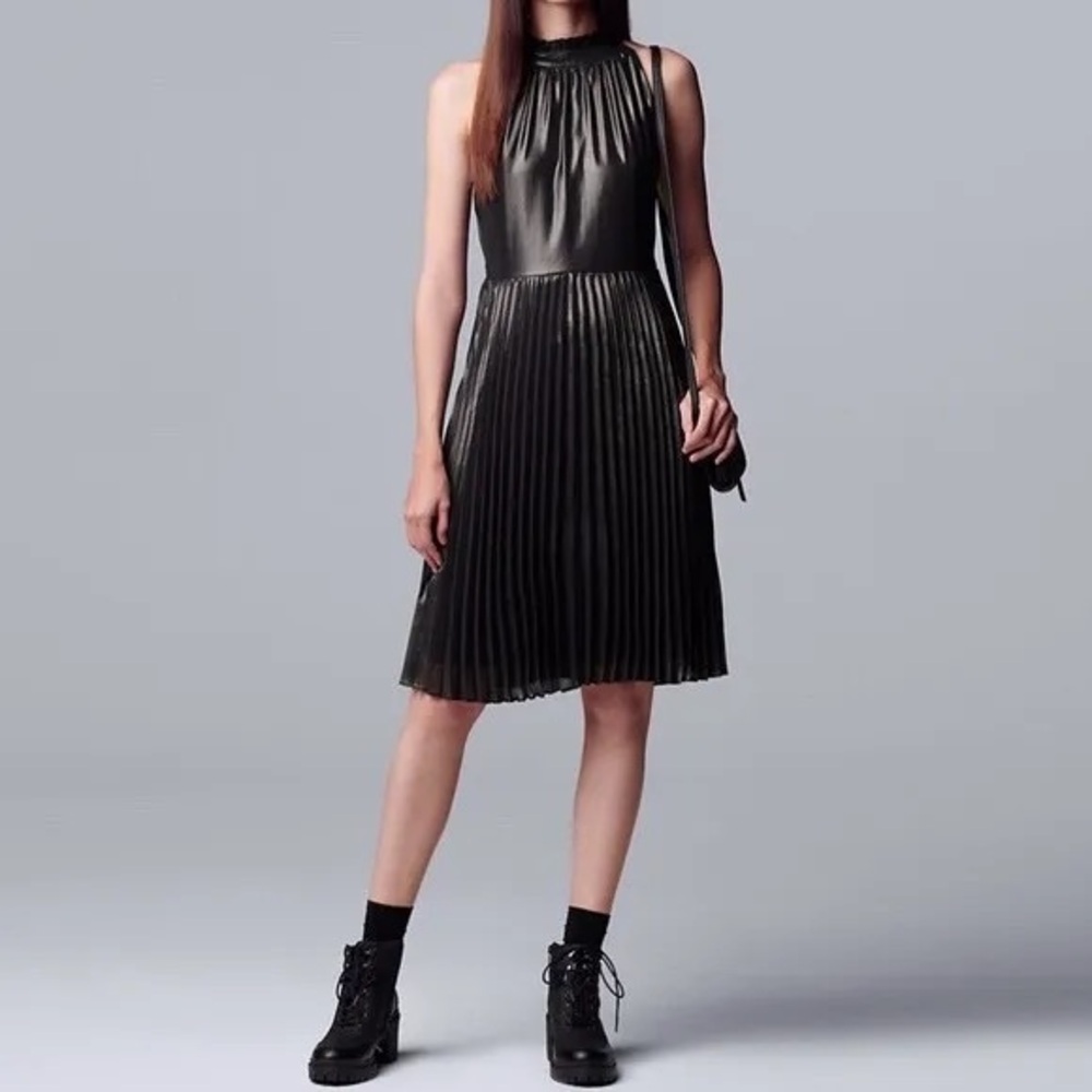 NWT - Sexy, fun, flirty Simply Vera Vera Wang LBD. 💃🏼